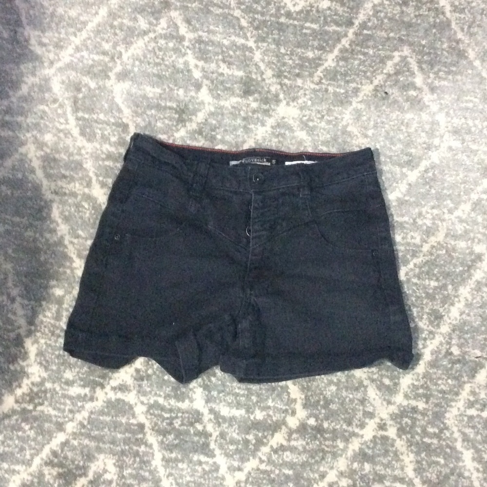 Shorts - Picture 3 of 4